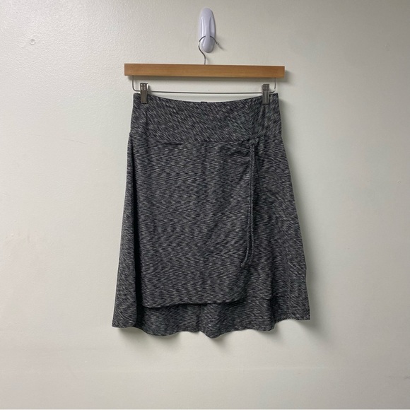 The North Face Dresses & Skirts - The North Face Cypress Gray Athletic Midi Skirt Size Medium‎